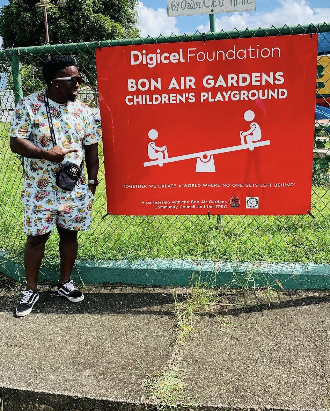 Influencer Daniel Lewis @pablofitaddicts_ravers received a Digicel Foundation grant to partner with the CREDO Foundation for Justice.