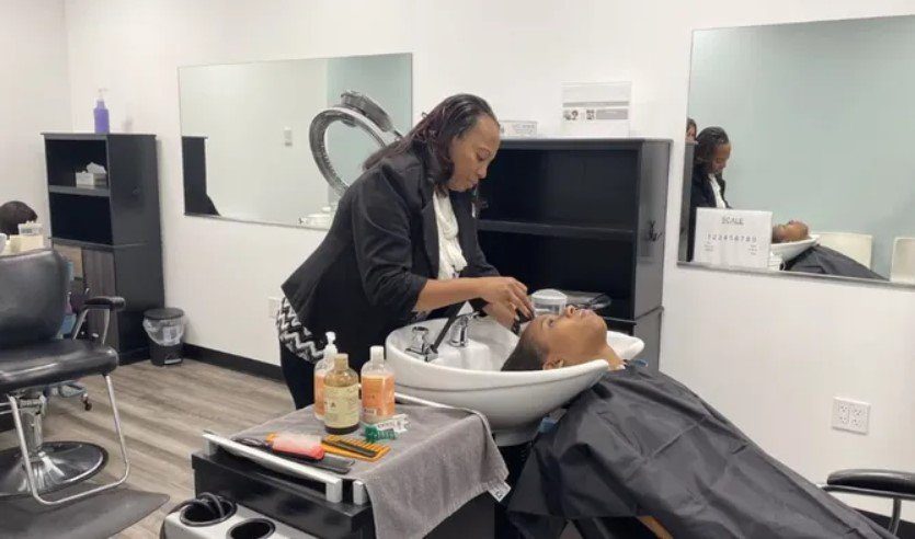  In-house hair stylists at Unilever’s Polycultural Centre of Excellence (PCOE) in the USA try new products for textured hair as part of Unilever’s R&D process.        